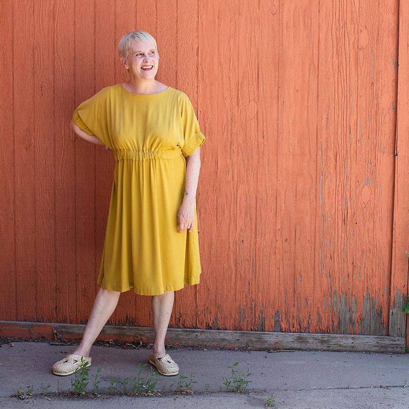 Christina Makes Us All Citrus With Envy In Her Cuff Dress